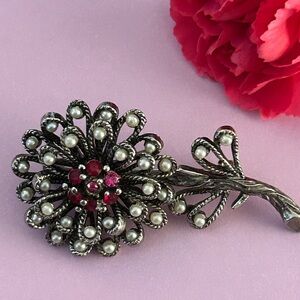 Vintage Brooch, silver Flower on stem w Seed Pearls &  Fuschia faceted crystals